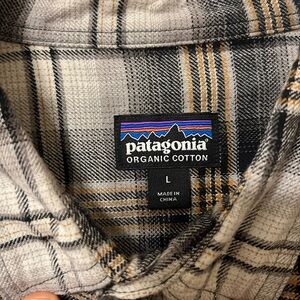 Patagonia Men’s Organic Cotton Flannel Shirt L